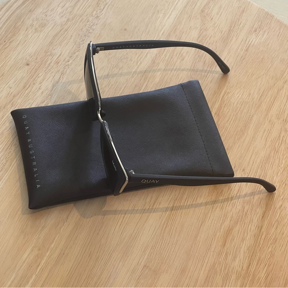 Quay ‘My Girl’ Sunglasses with case - Picture 7 of 12